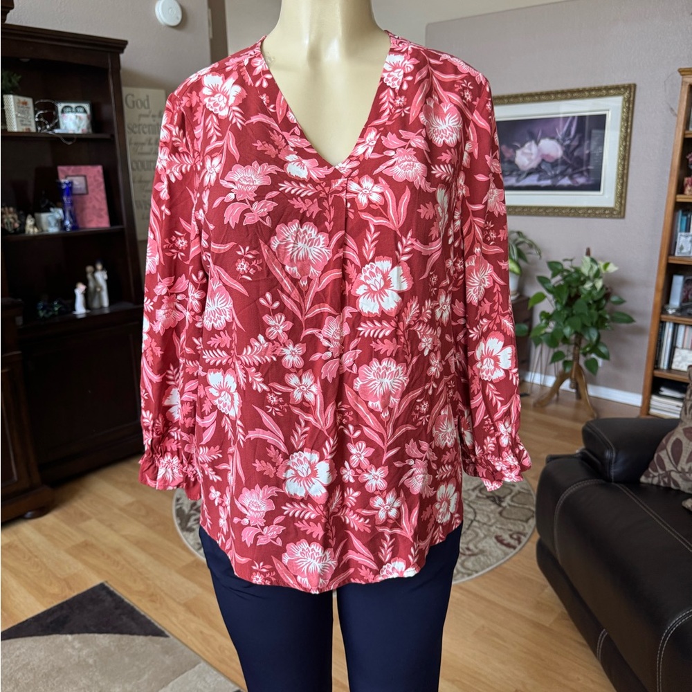 Como Blu brown, orange & white 3/4 sleeves Vneck blouse-size M